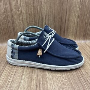 Hey Dude Wally Break Stitch Unisex Sneakers M10 Navy Casual Shoes 40015-410